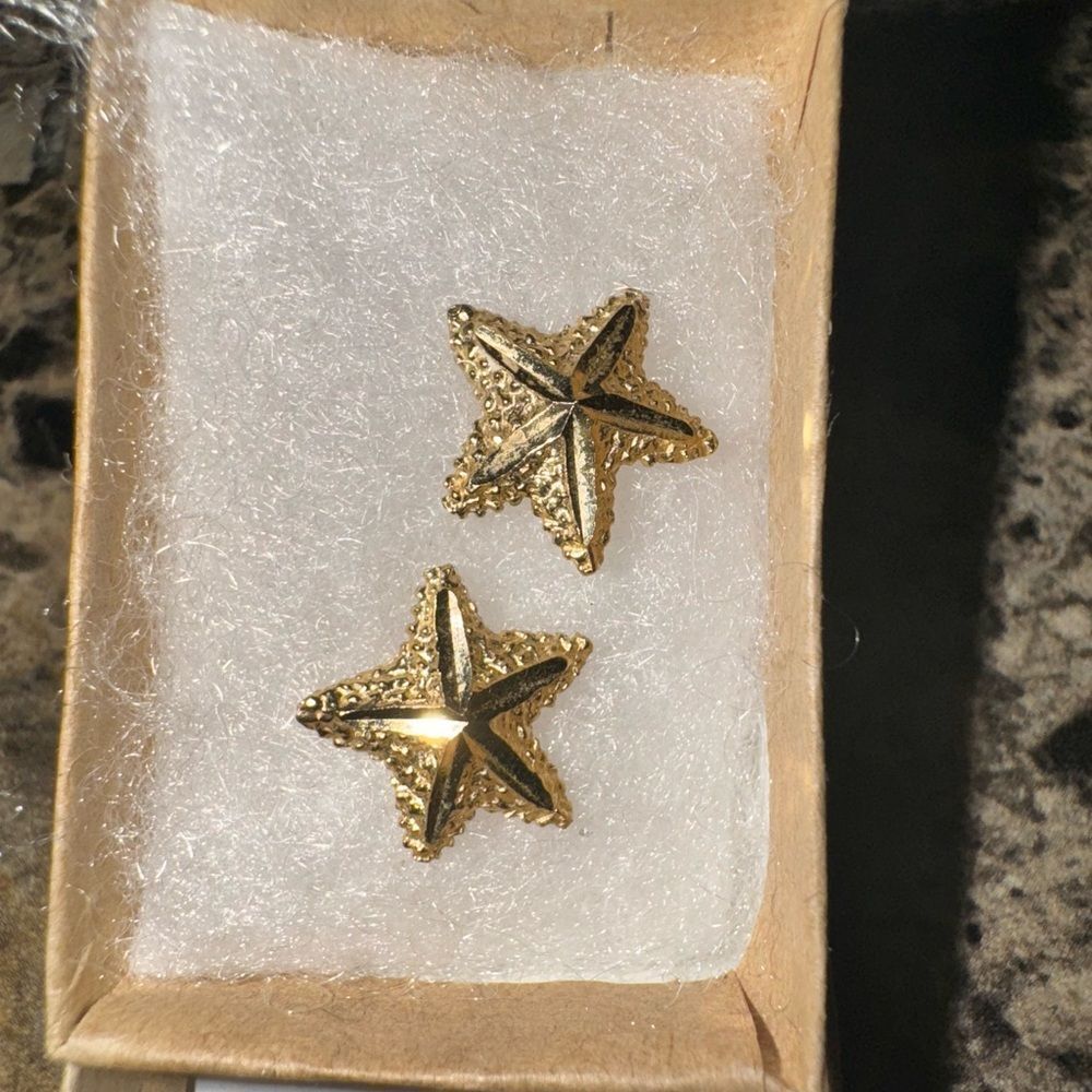14K Yellow Gold Starfish Stud Earrings